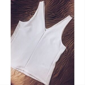 H&M ribbed v neck sleeveless top nwot